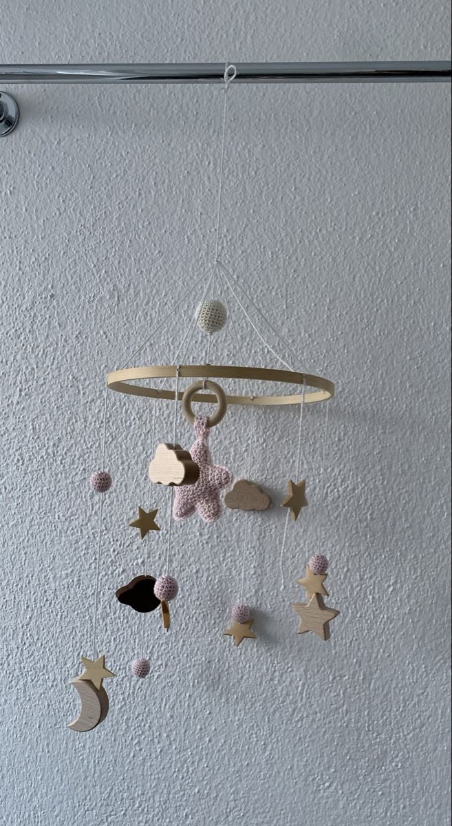 Spielzeuge: Handgemachtes Baby Mobile Holz/Gehäkelt – Gebraucht aus Klosters von ari_6y9m 3