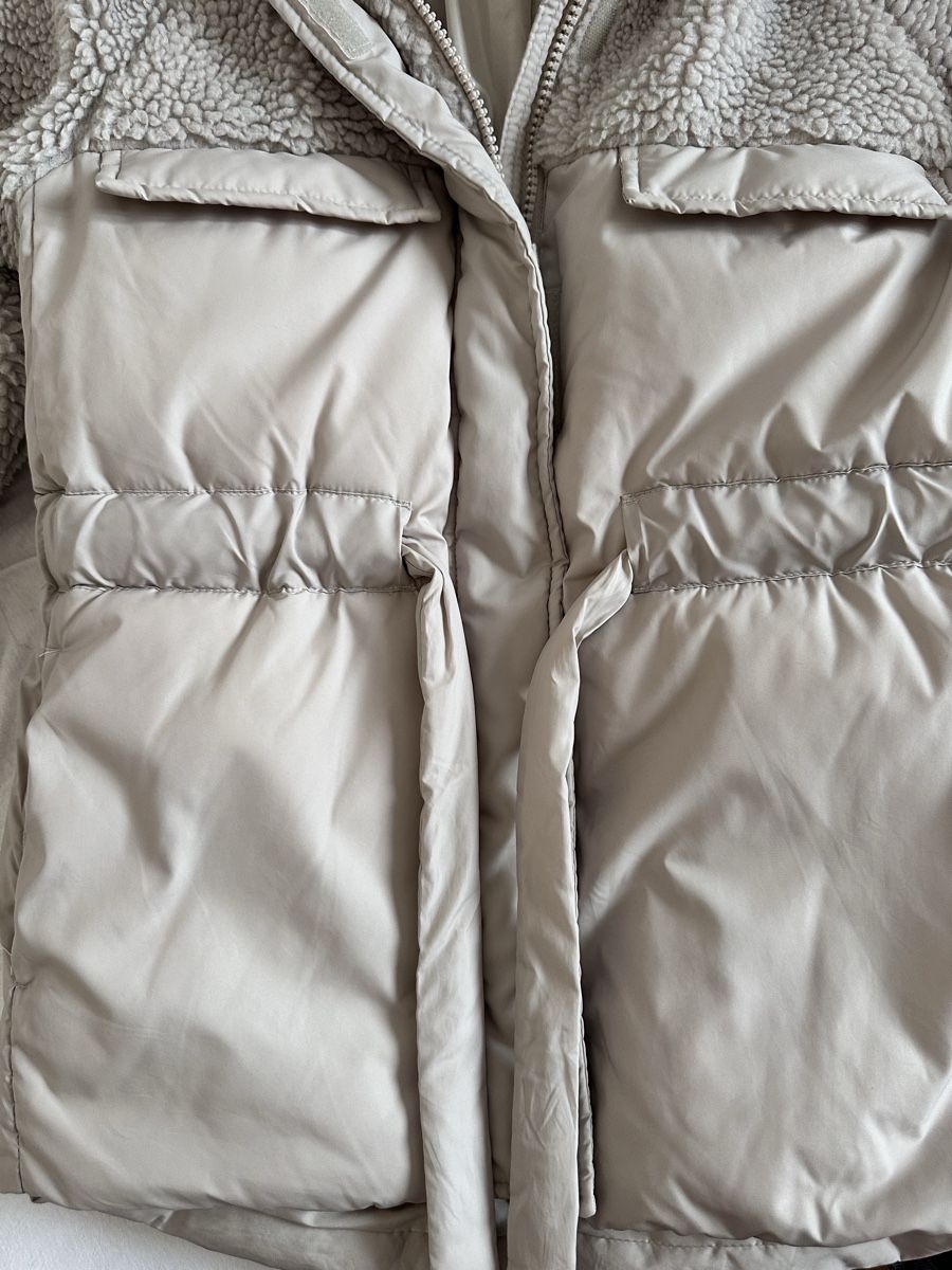 H&M Giacche: H&M Teddy Padded Jacket Size XS - Beige – Nuovo (secondo la descrizione) da Zürich venduto da ElissZurich 4