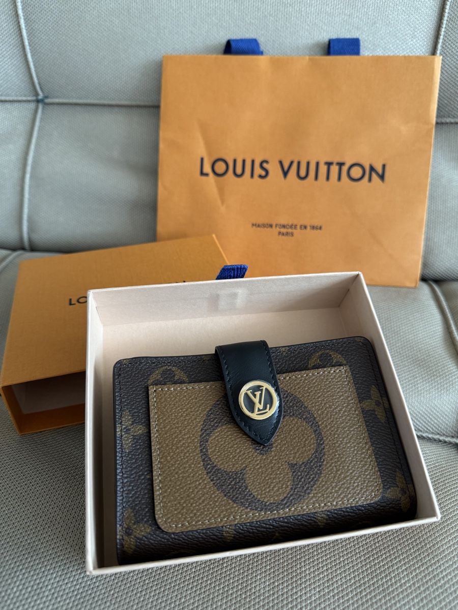 Louis Vuitton Portamonete: BNIB Louis Vuitton Julliette Wallet – Nuovo e nell'imballaggio originale da Cham venduto da cec_b78y 1