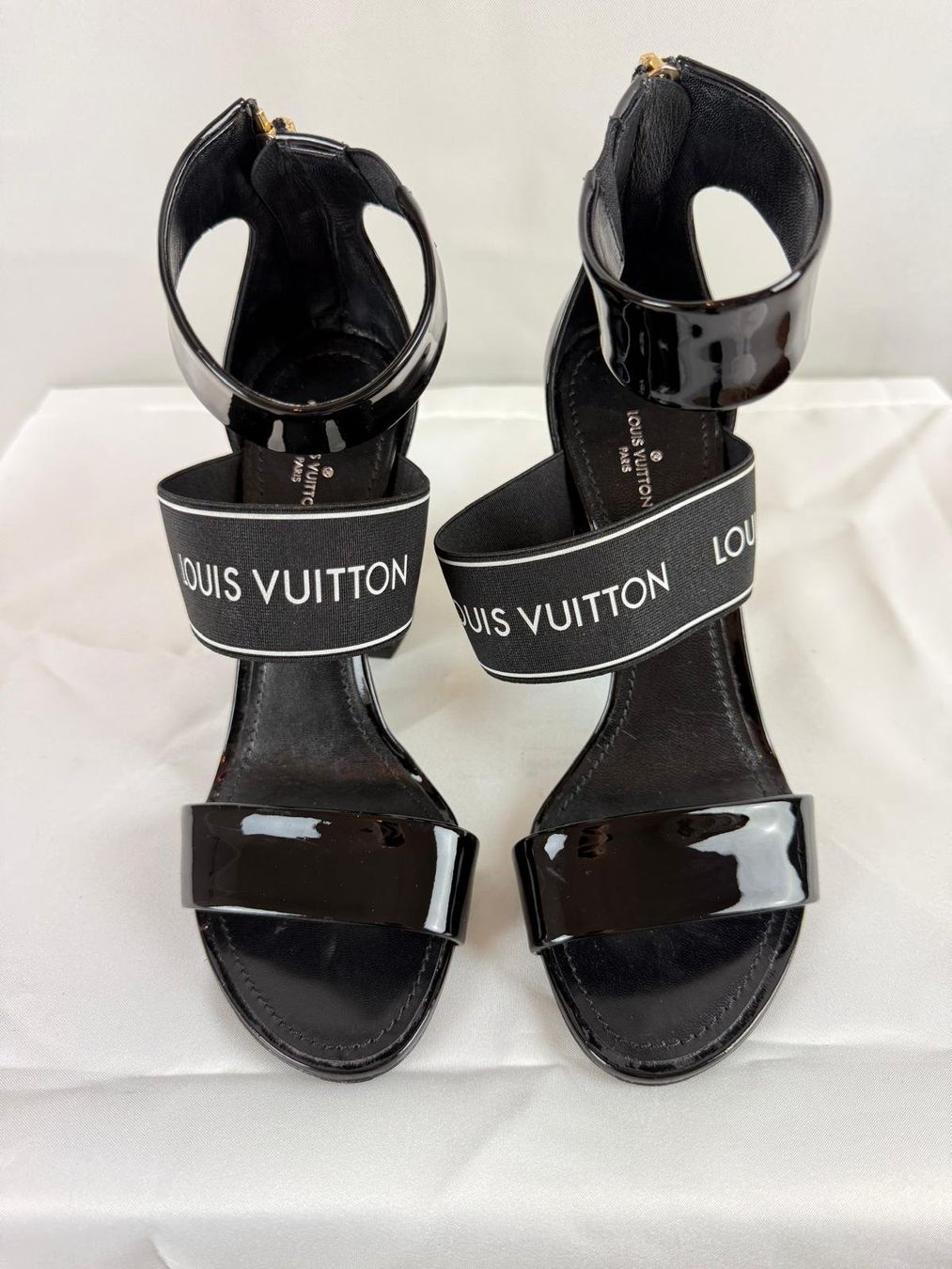 Louis Vuitton Chaussures femmes: Louis Vuitton Sandalen, schwarz, Gr. 38 – D'occasion à Oberarth par SSS. 3
