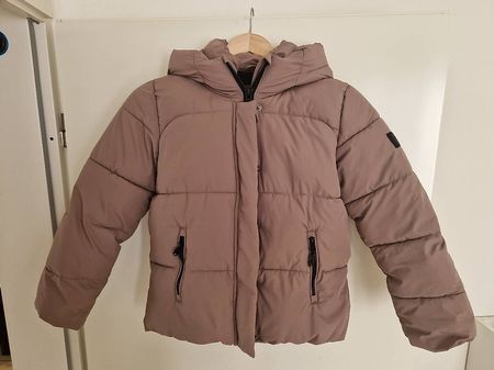 Dick wattierte Winterjacke von C&A in grösse 146