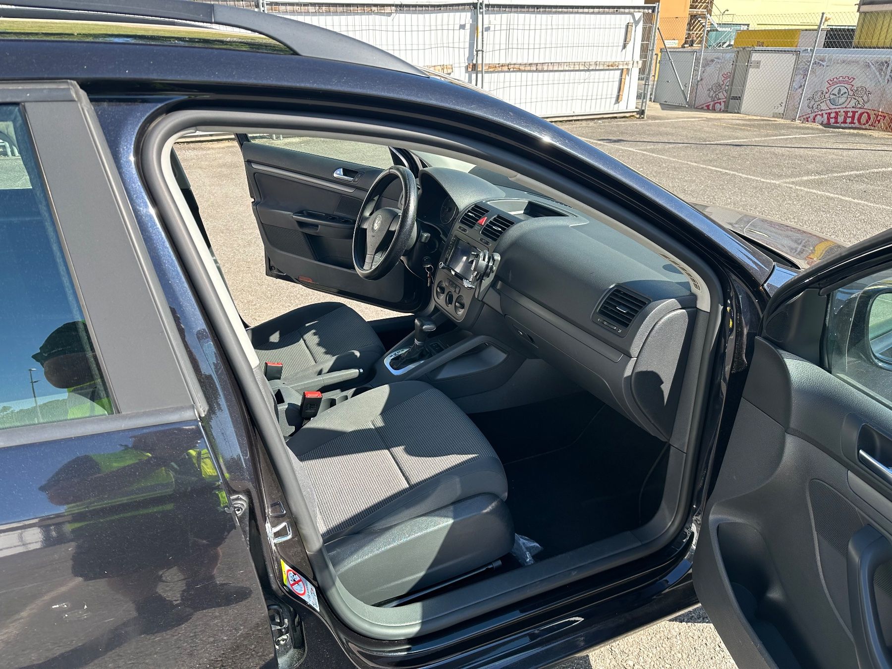 VW Automobili: VW Golf Variant 1.9TDI – Usato da Zug venduto da skender012 4
