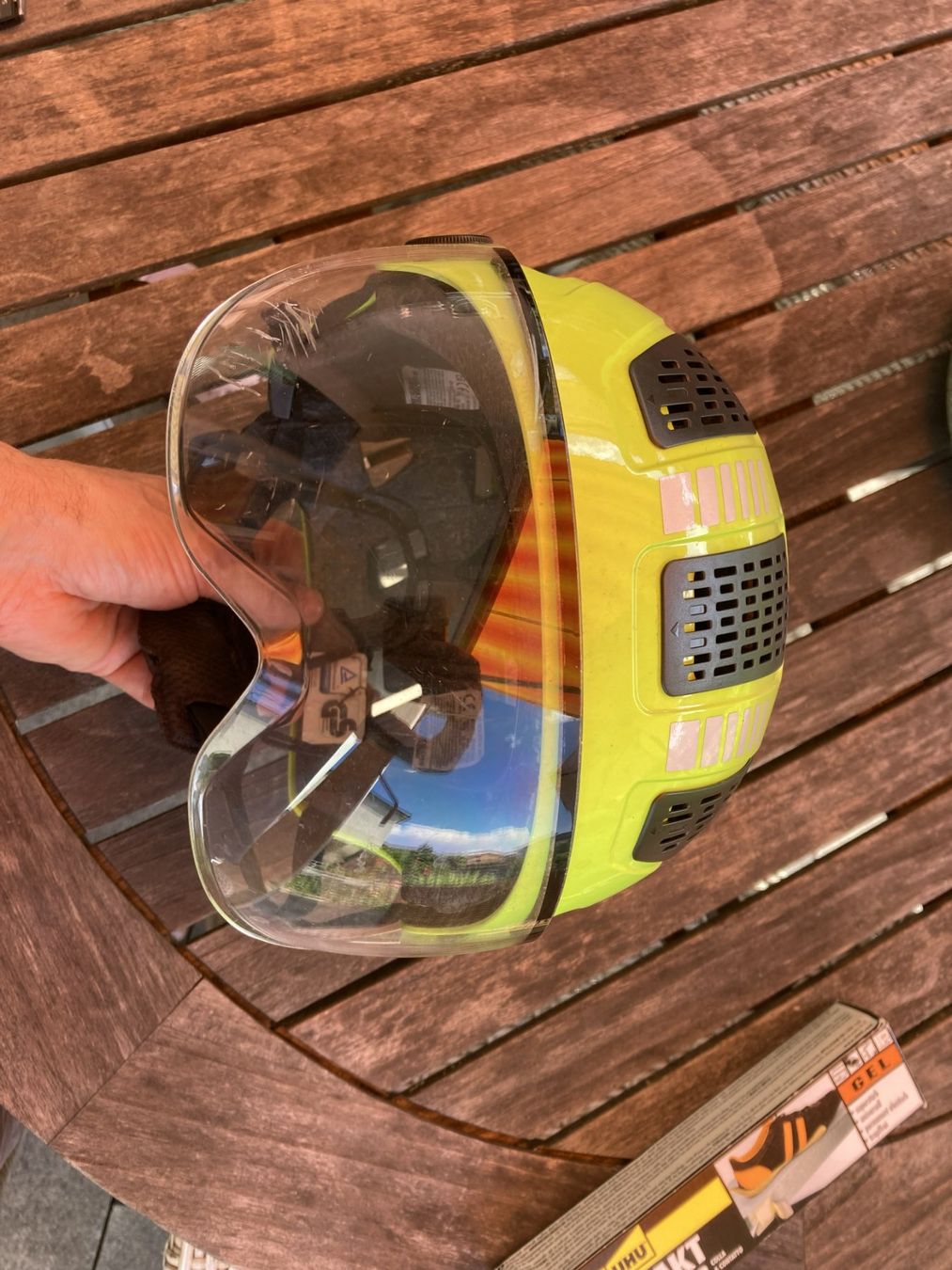 Helme: Velohelm mit Visier / Scheibe – Gebraucht aus Muttenz von filouremo 2