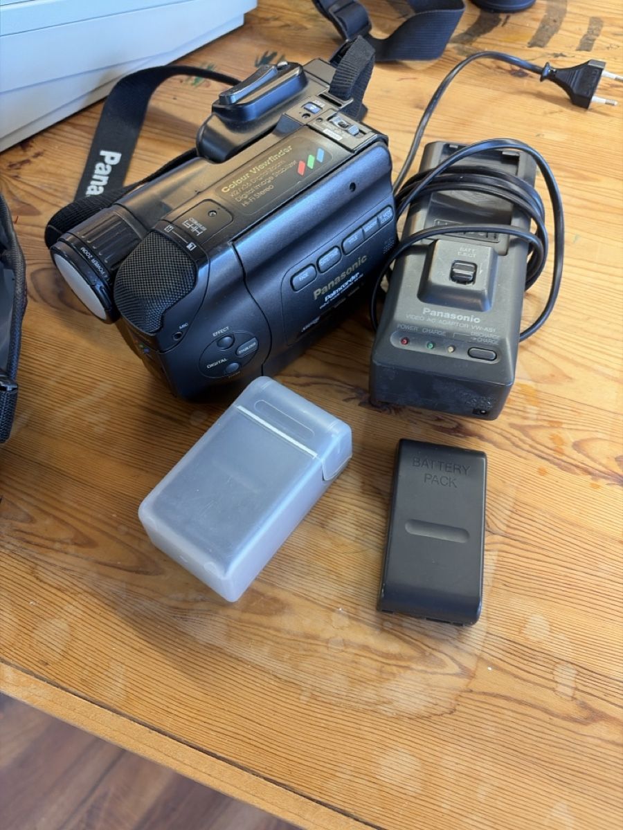 Panasonic Appareil photo: Panasonic Kamera  – D'occasion à Füllinsdorf par Rollex 4