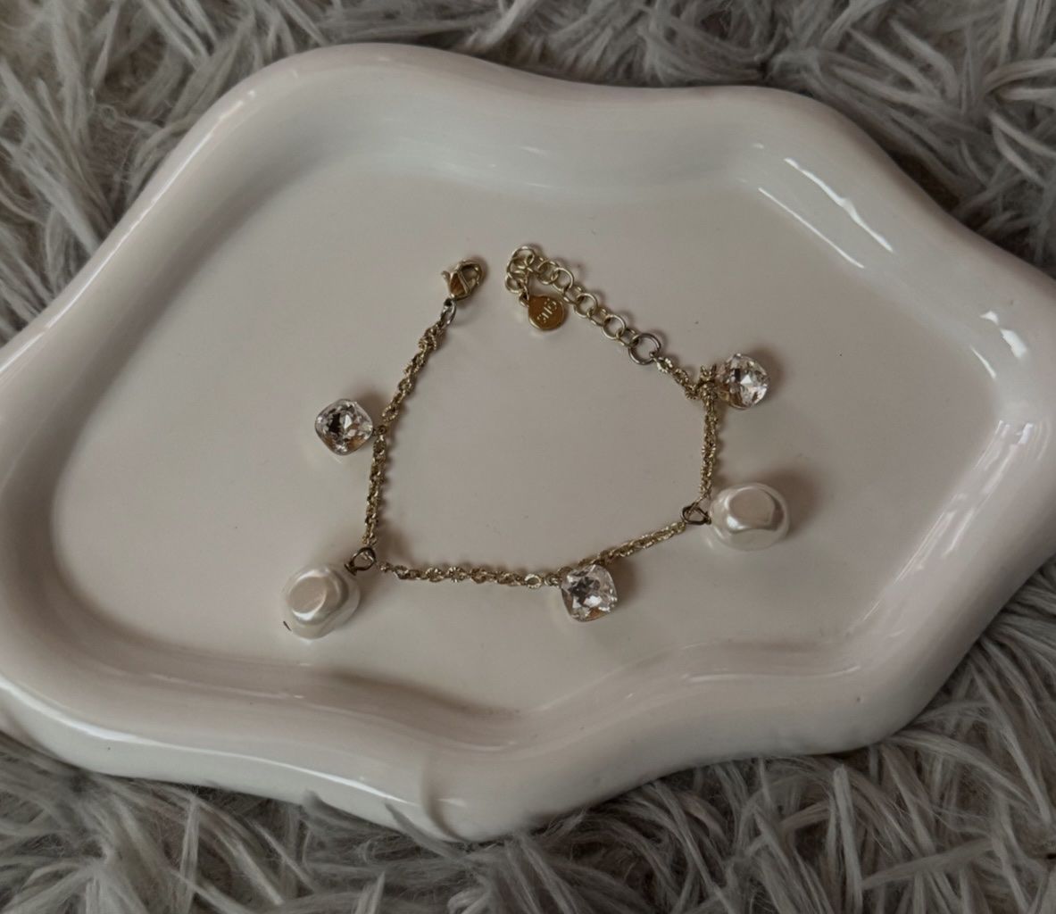 Bracciali & Braccialetti: Armband mit Perlen und Strass, neu! – Nuovo e nell'imballaggio originale da Tuggen venduto da jess_gls06 1