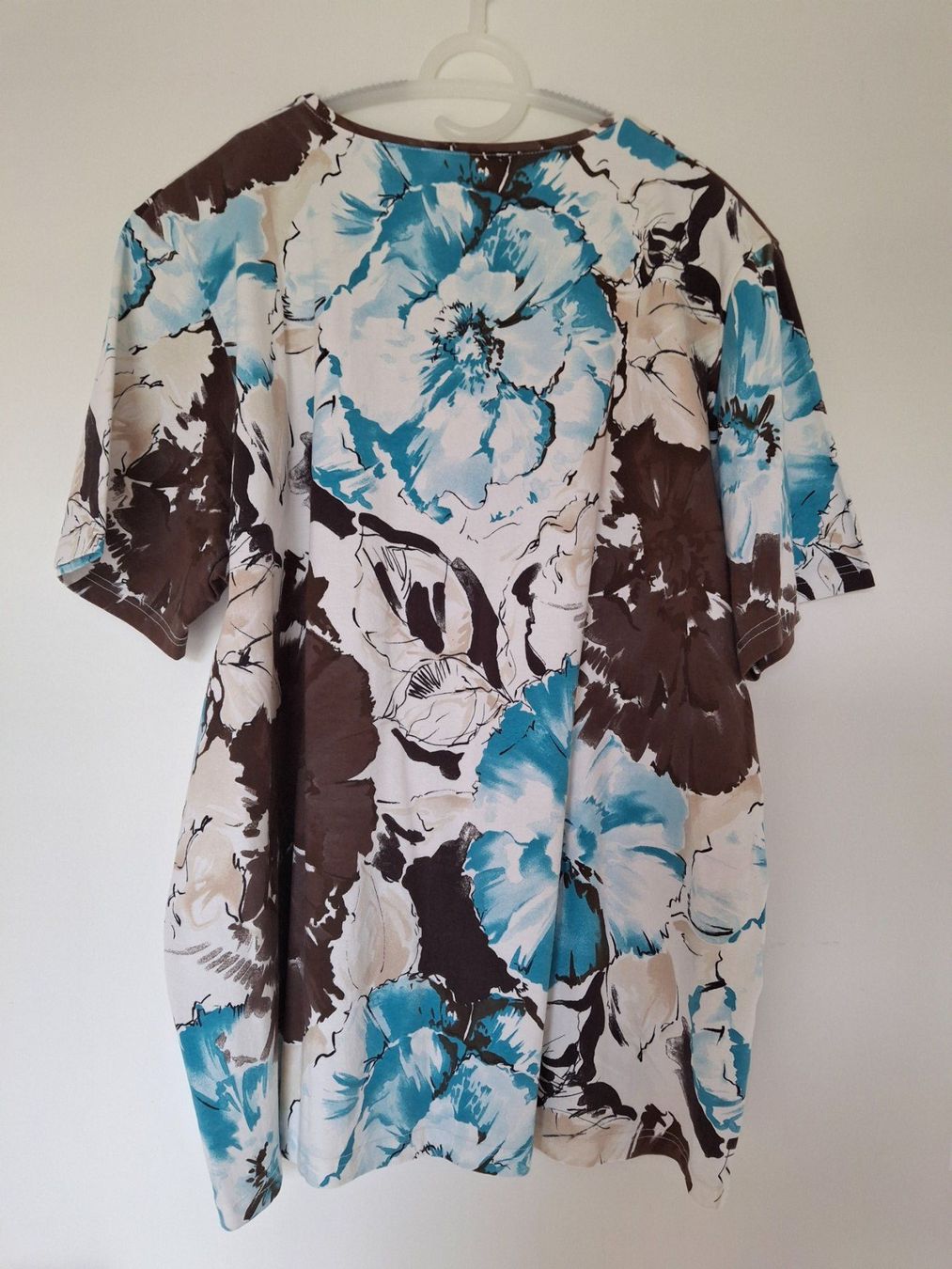 T-shirt: T-Shirt mit grossem Blumenmuster, Grosse Grössen – Usato da WALTERSWIL SO venduto da thb_ybm8 2
