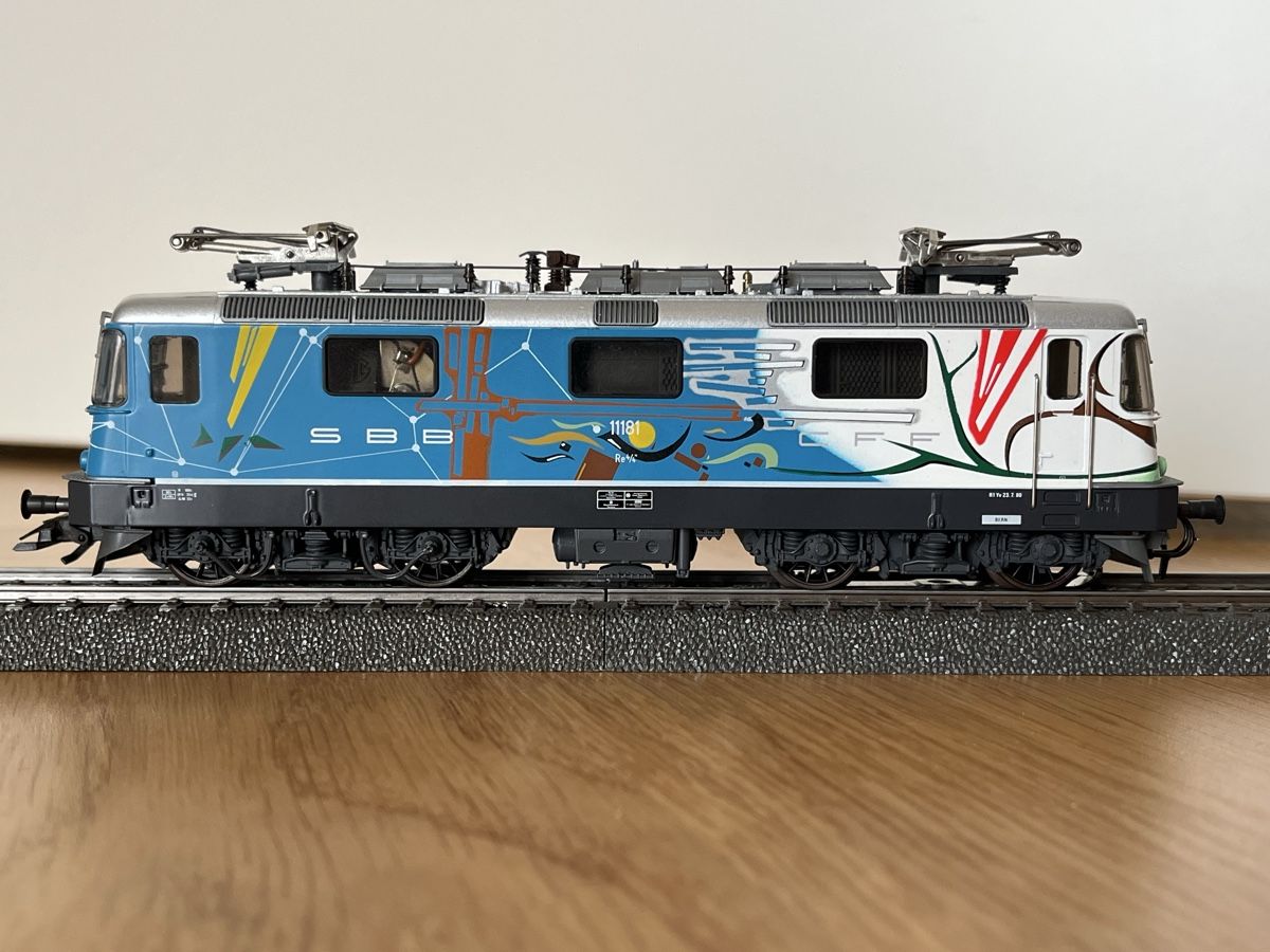 Hag Modellini di ferrovie: SBB Re 4/4 Bourret Hag AC Digital – Usato da Basel venduto da Re620_11627 3