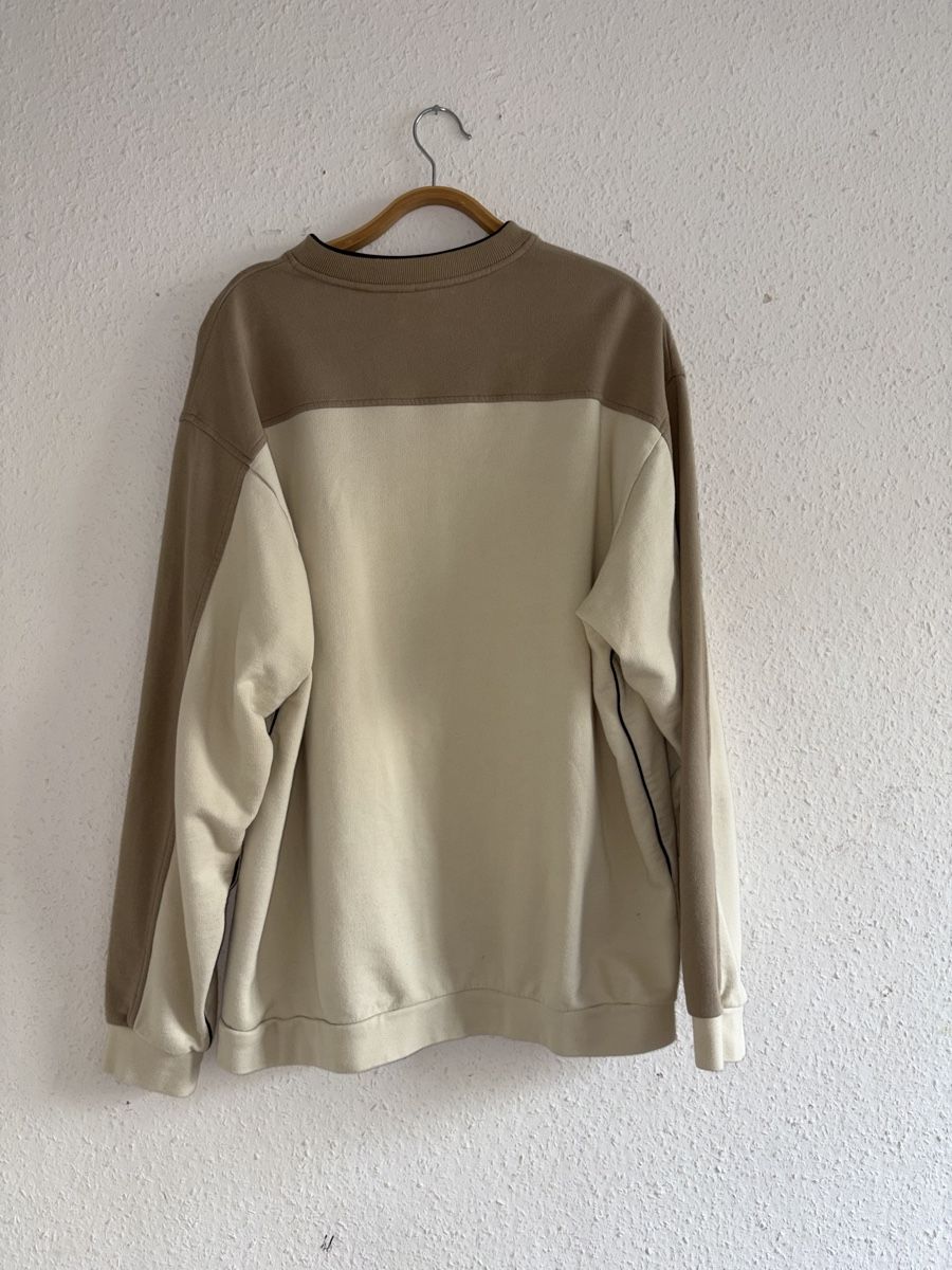 Nike Pulls & Sweat-shirts: Pull Nike XL col V couleur crème/marron – D'occasion à Genève par xamime 1