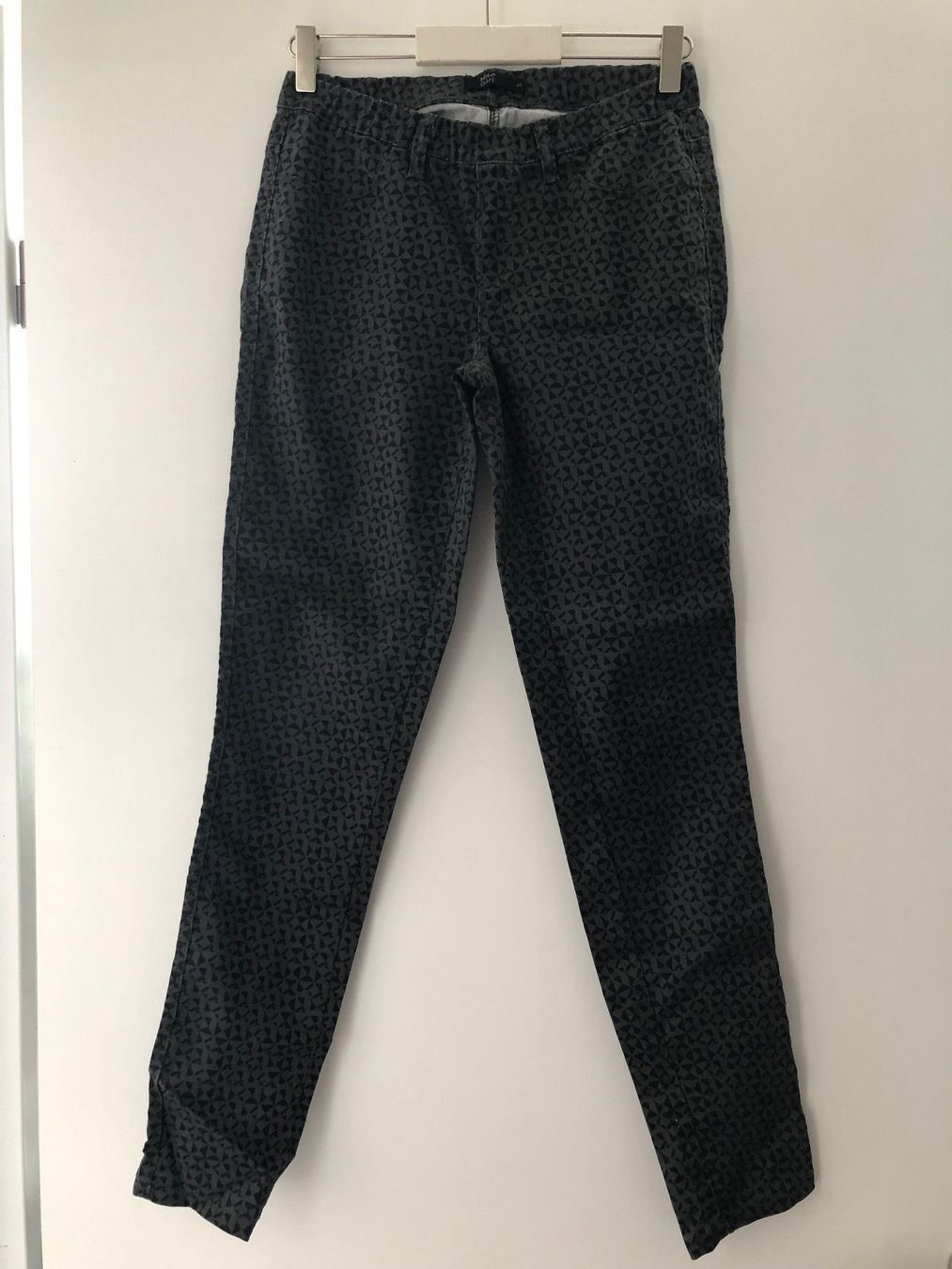 Leggings: Hose Leggins mit geometrischem Motiv – Gebraucht aus Wiesendangen von fed_jsw7