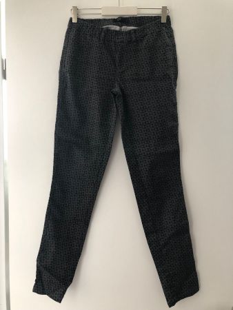 Hose Leggins mit geometrischem Motiv