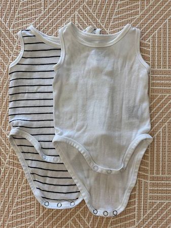 2 Stück H&M Babybodys Gr 62