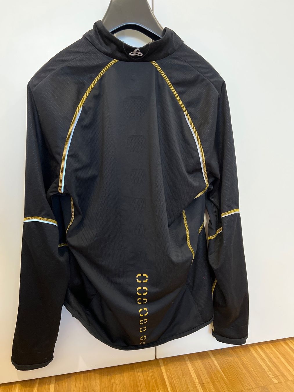 Odlo Pulls & Sweat-shirts: Odlo Pullover M – D'occasion à Menzingen par Dali2504 4