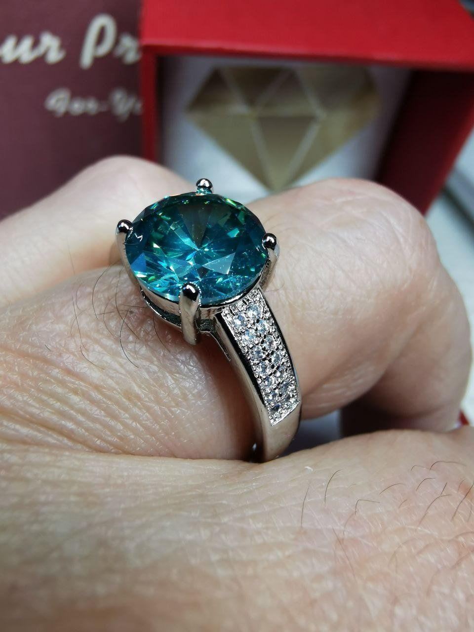 Anelli: Bague avec zircons – Nuovo e nell'imballaggio originale da Reconvilier venduto da Tsma67 8