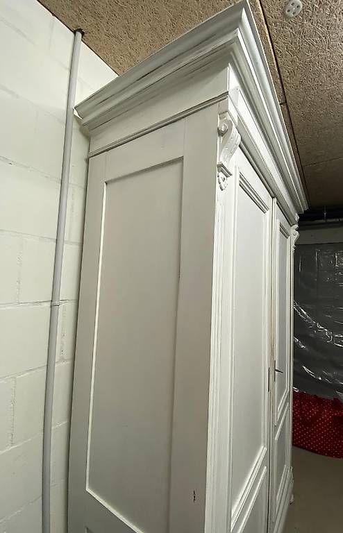 Schränke: Kleiderschrank  – Gebraucht aus Binningen von Banju 2
