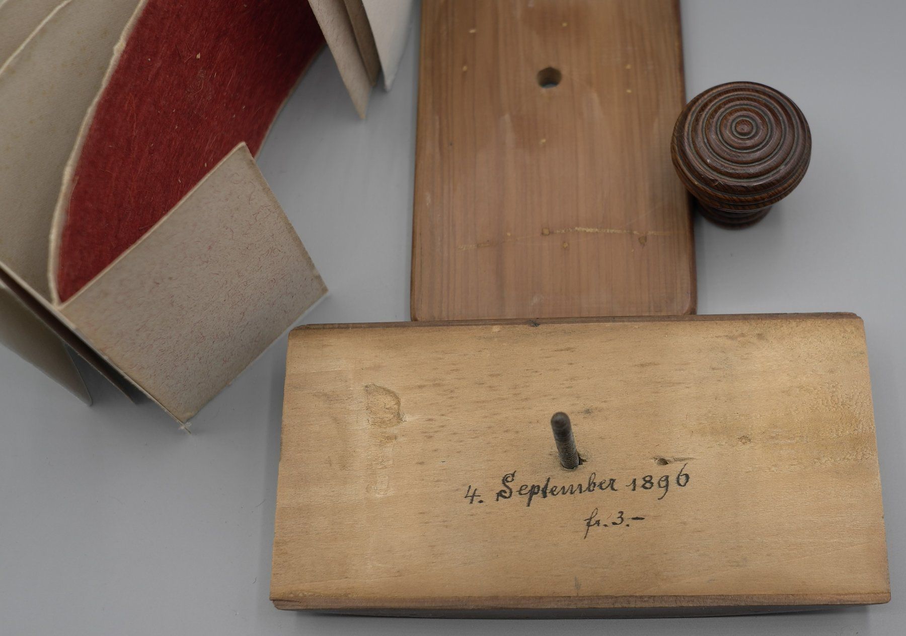 Timbri: Tampon-buvard en bois, de 1896 – Usato da Nyon venduto da WHTF 5