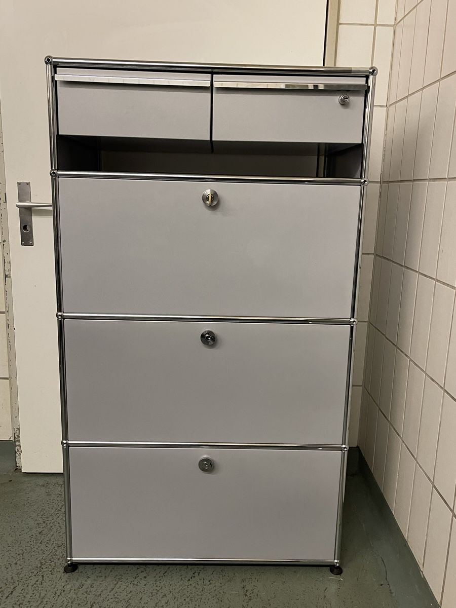 USM Eléments de bureau: USM Haller Sideboard Mattsilber – D'occasion à Dietikon par Kumar_Occasionen 1