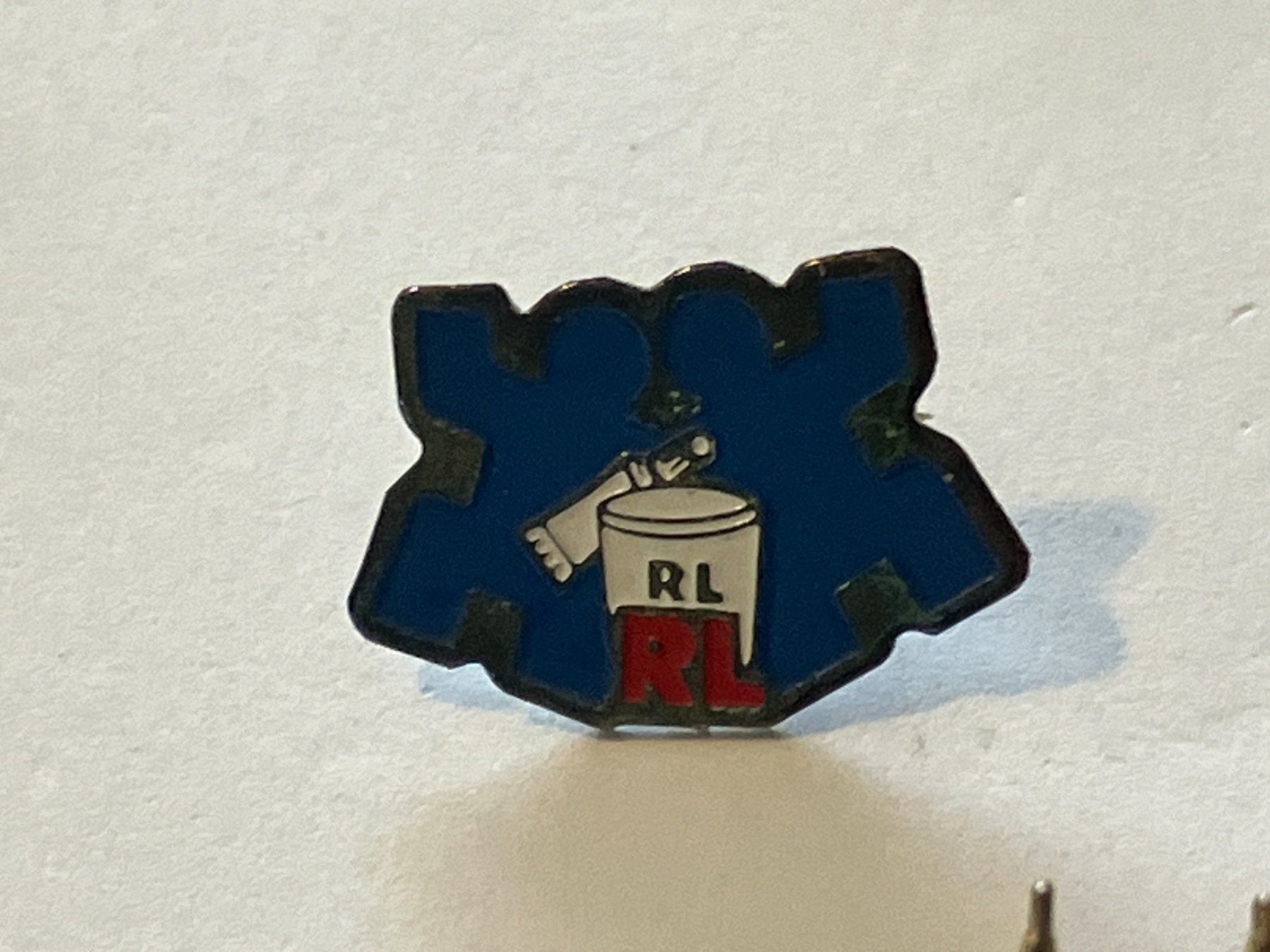 Plaquettes & Badges: 1 Pin RL – D'occasion à Basel par djwwpp