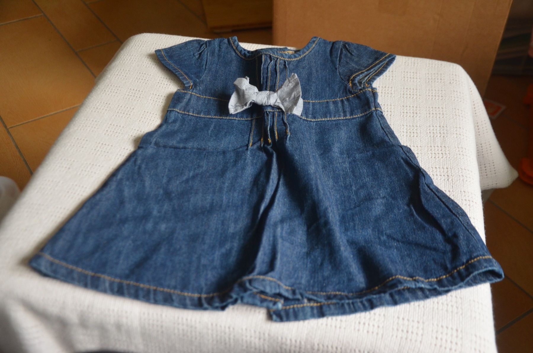 Robes et jupes: TAILLE 86 - JOLIE ROBE – D'occasion à Chiasso par Dolly015