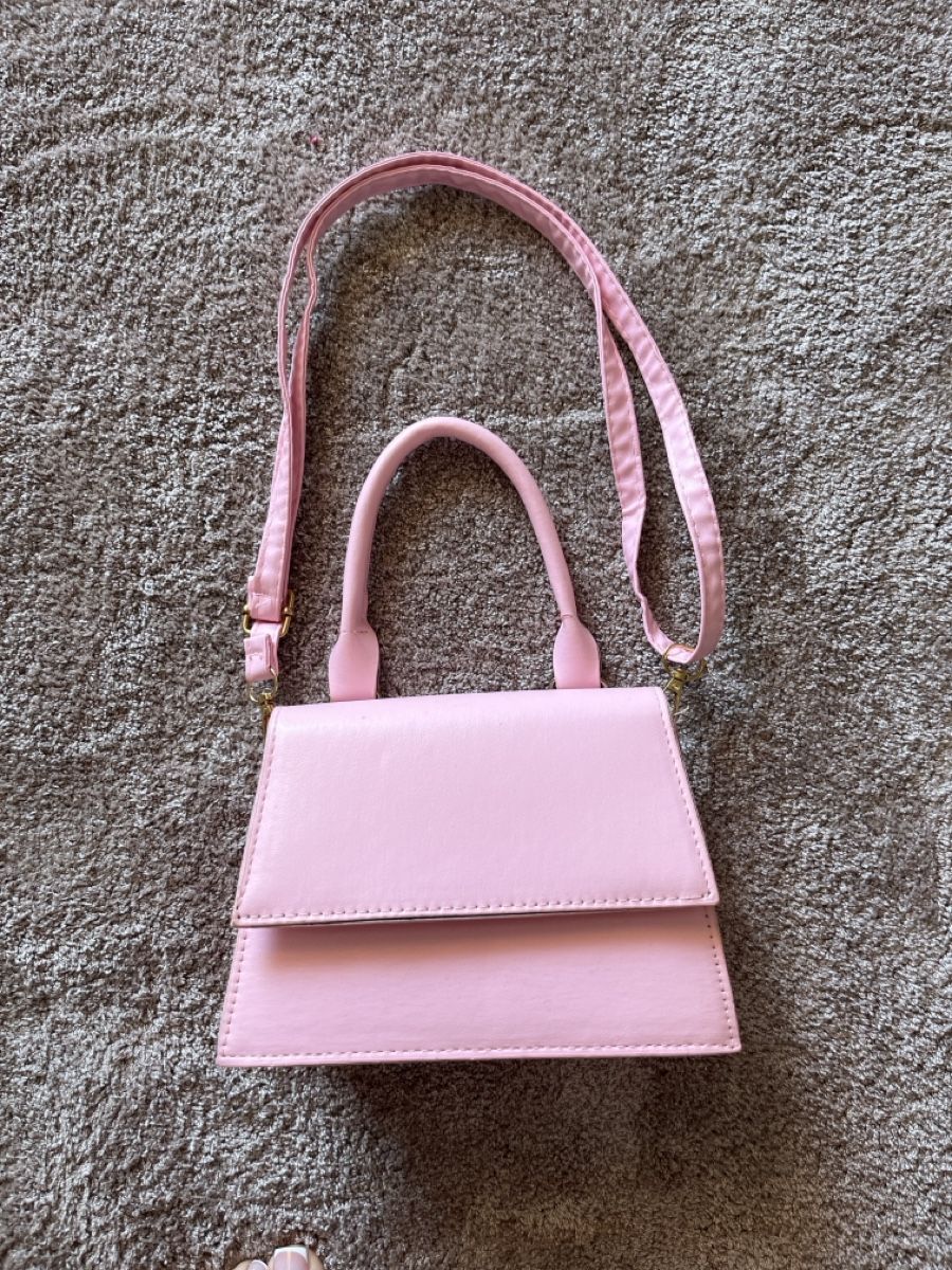 Sacs femmes: Sac à main rose – Neuf (Voir description) à Lausanne par mae_dj7r 2