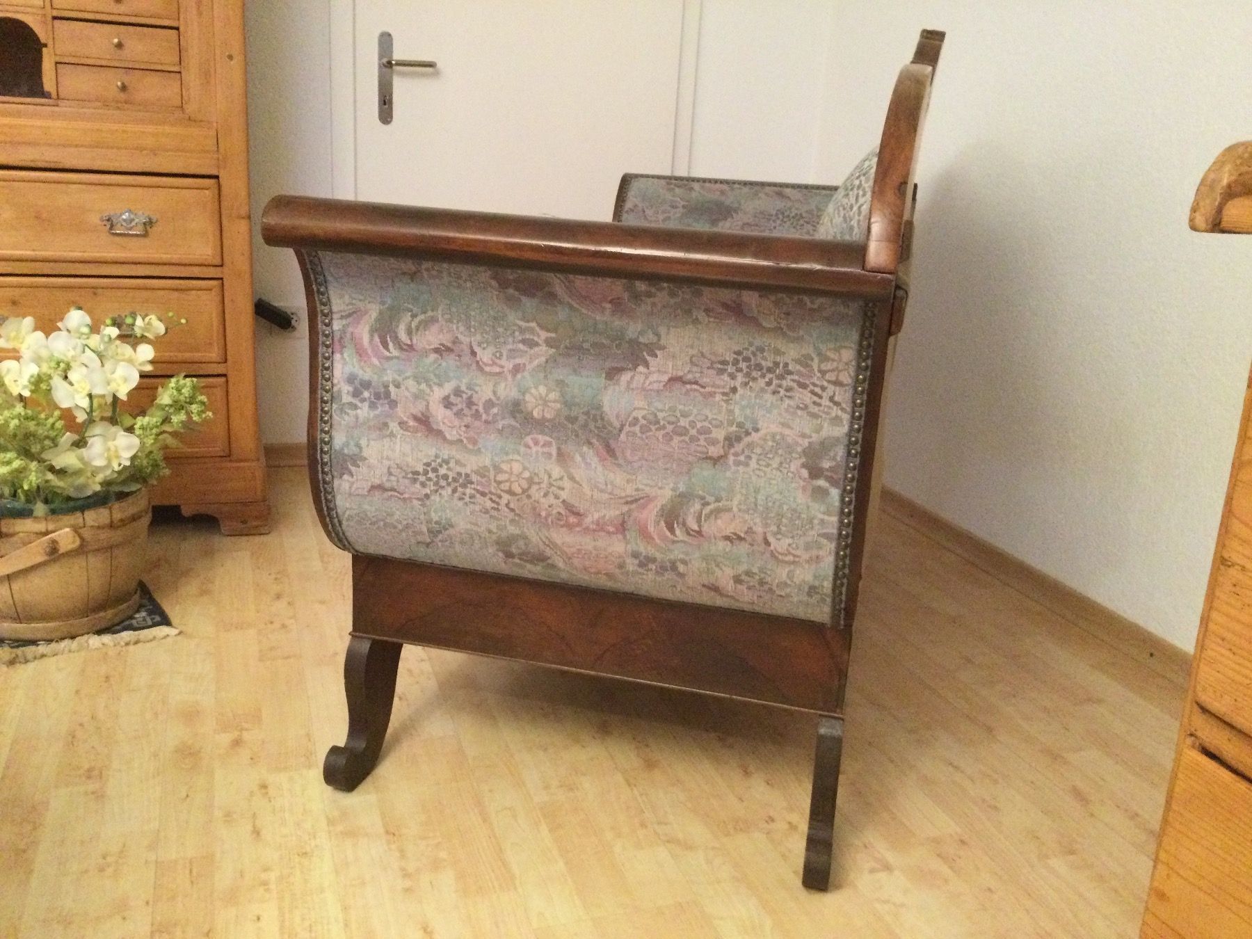 Sofas: Antikes Sofa – Gebraucht aus Flims Dorf von Grossmannbruno 5