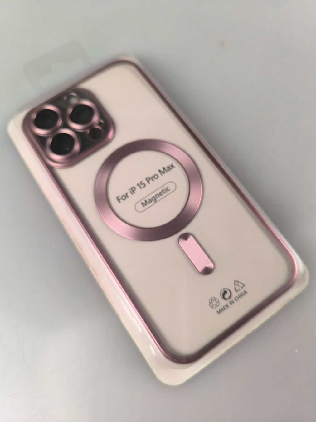 Cover & Protezioni schermo: Schutzhülle For iP15 Pro Max – Nuovo e nell'imballaggio originale da Rüti ZH venduto da Restwert_Rueti_ZH 1