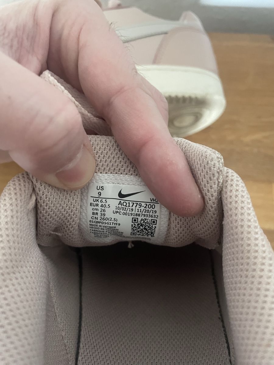 Scarpe da donna: Nike – Usato da Luzern venduto da ___saz_ 1