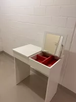 Ikea BRMINES Schminktisch/kleiner Schreibtisch mit Spiegel