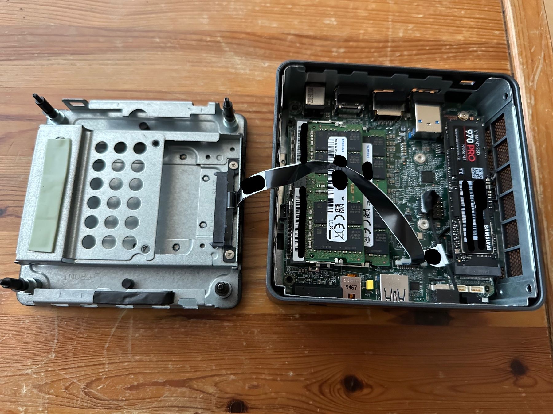 Intel PCs: Intel NUC NUC10i7FNH mit RAM und M2 SSD – Gebraucht aus Gwatt (Thun) von  2