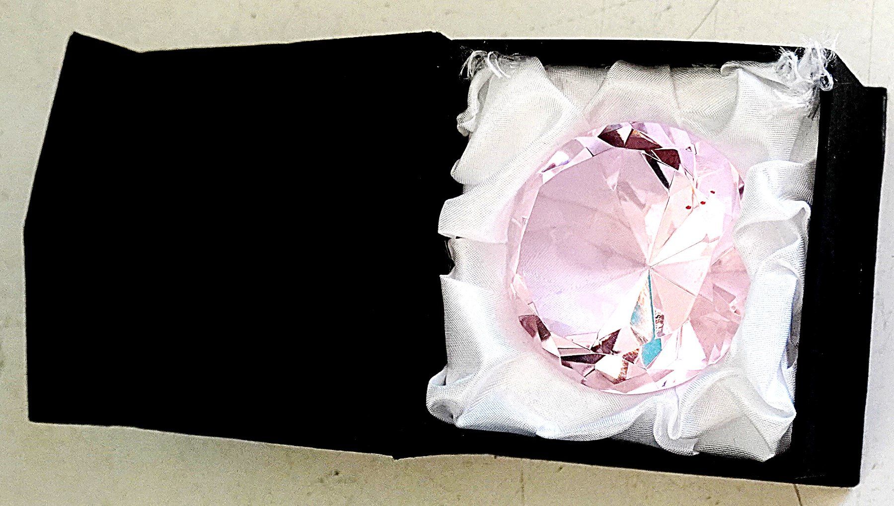 Minerali & Pietre curative: Kristall Diamant Rosa Ø 5cm – Usato da Baar venduto da 2cvbaar 1