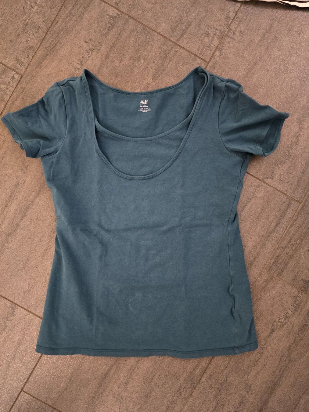 T-Shirts: 3 Still-T-Shirts Grösse S – Gebraucht aus Rotkreuz von Viomia 2