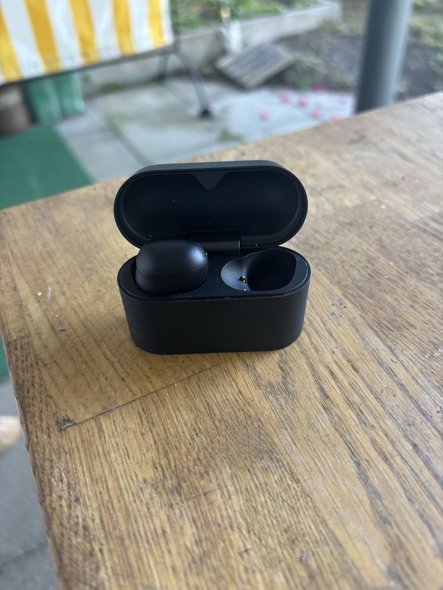Sony Cuffie: Sony WF-1000xm6 ohne rechter Höhrer – Nuovo (secondo la descrizione) da Dübendorf venduto da mulasuva01 1