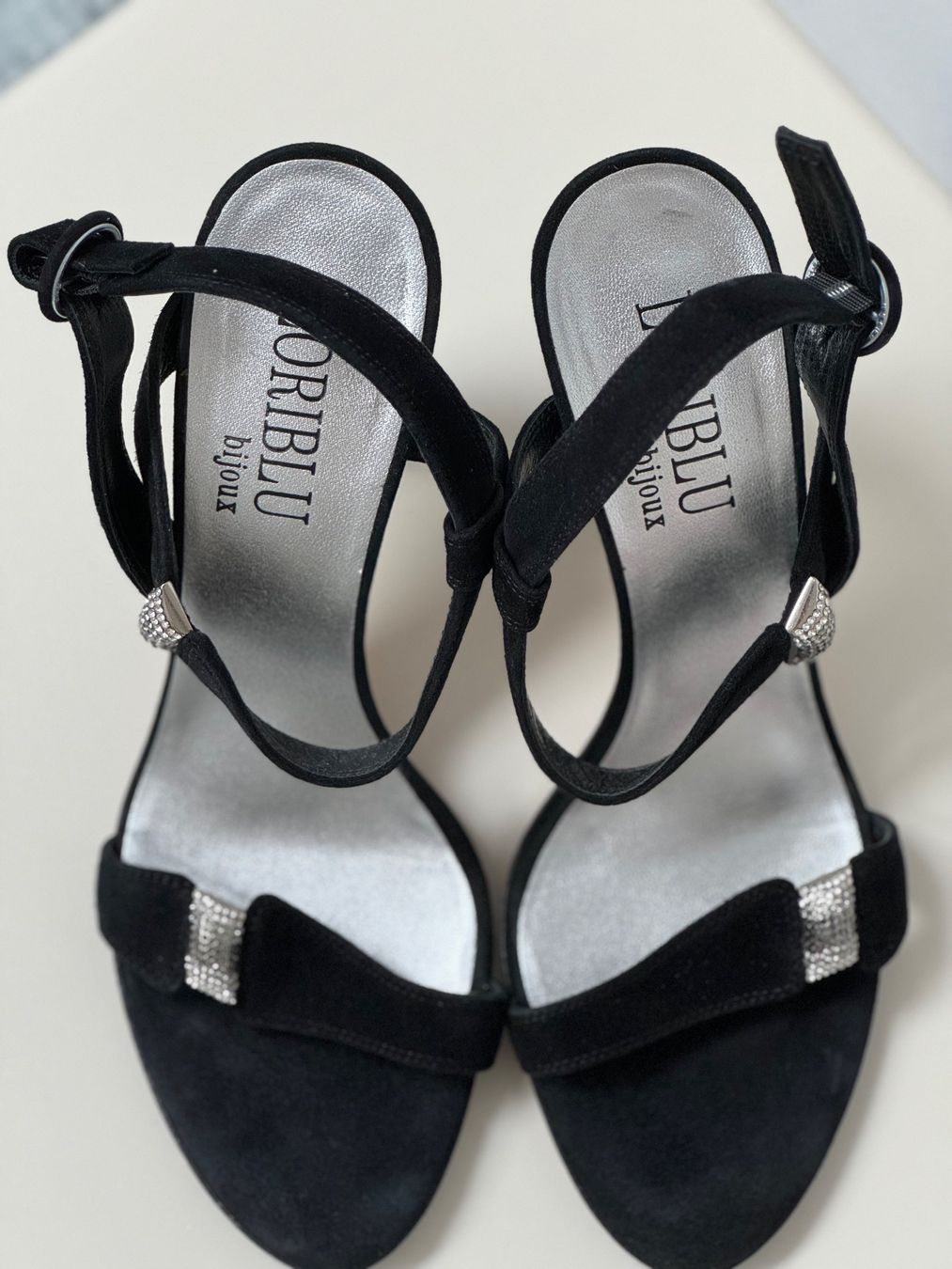 Scarpe da donna: Loriblu Sandalen mit Swarovski Deko Gr. 40 – Usato da Solothurn venduto da Manjascha 2