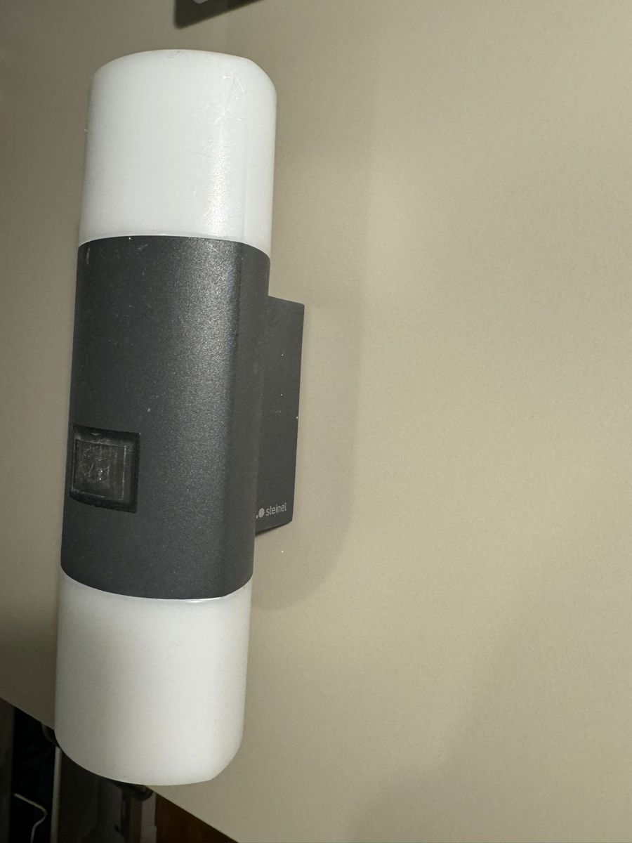 Steinel Lampade: Steinel Sensorlampe Elois 21Stück – Usato da zürich venduto da ilias.sch 1