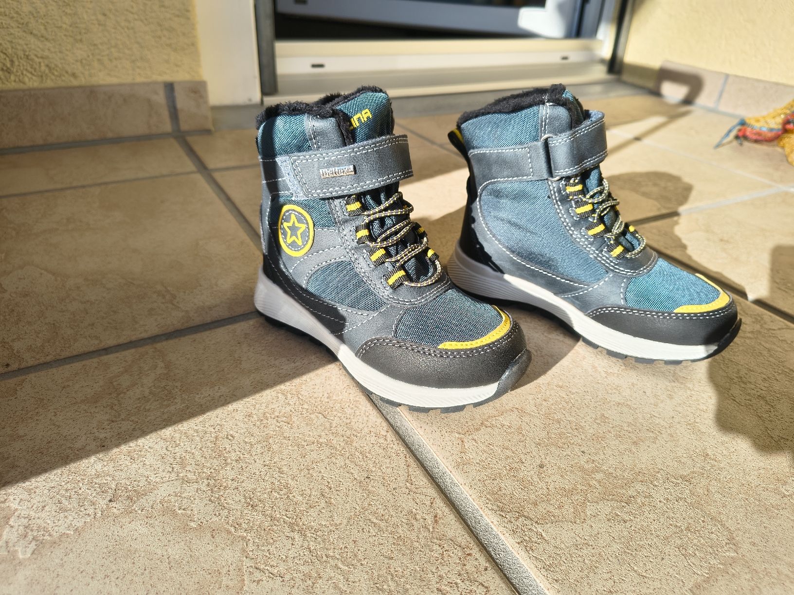 Schuhe für Jungen: Winterstiefel Grösse 27 – Neu (gemäss Beschreibung) aus Thun von man_fg9v 2