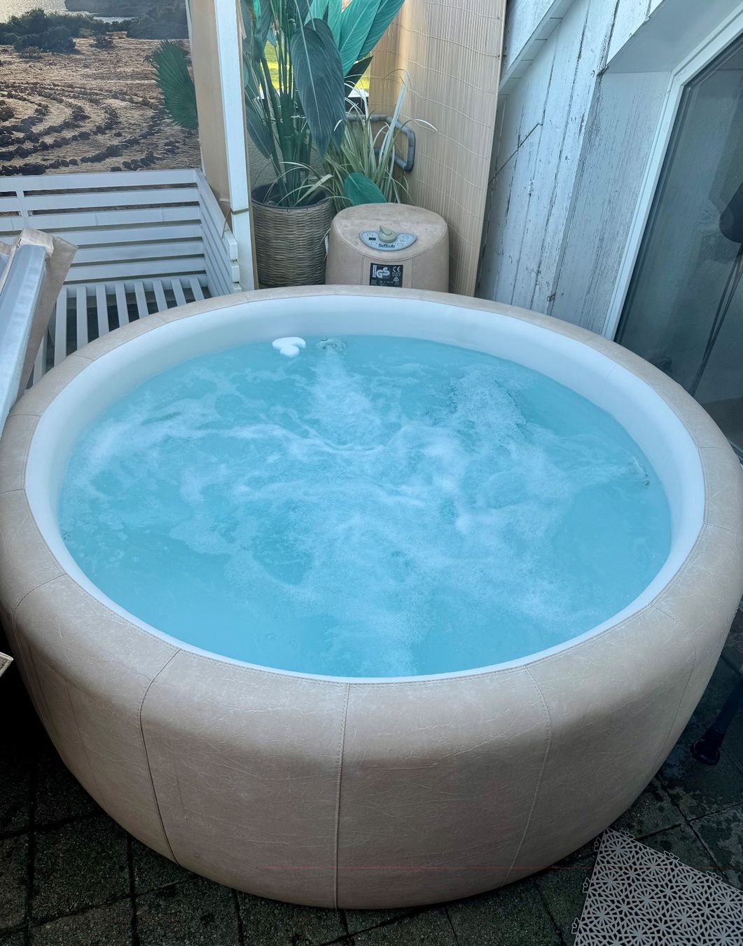 Softub Whirlpool: Softub Legend almond "Whirlpool" – Gebraucht aus Wiesendangen von