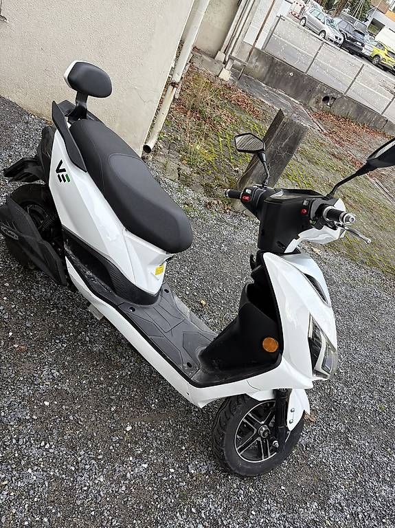 Veicoli elettrici: Roller v elektro – Usato da Lüchingen venduto da Benjaminx 1