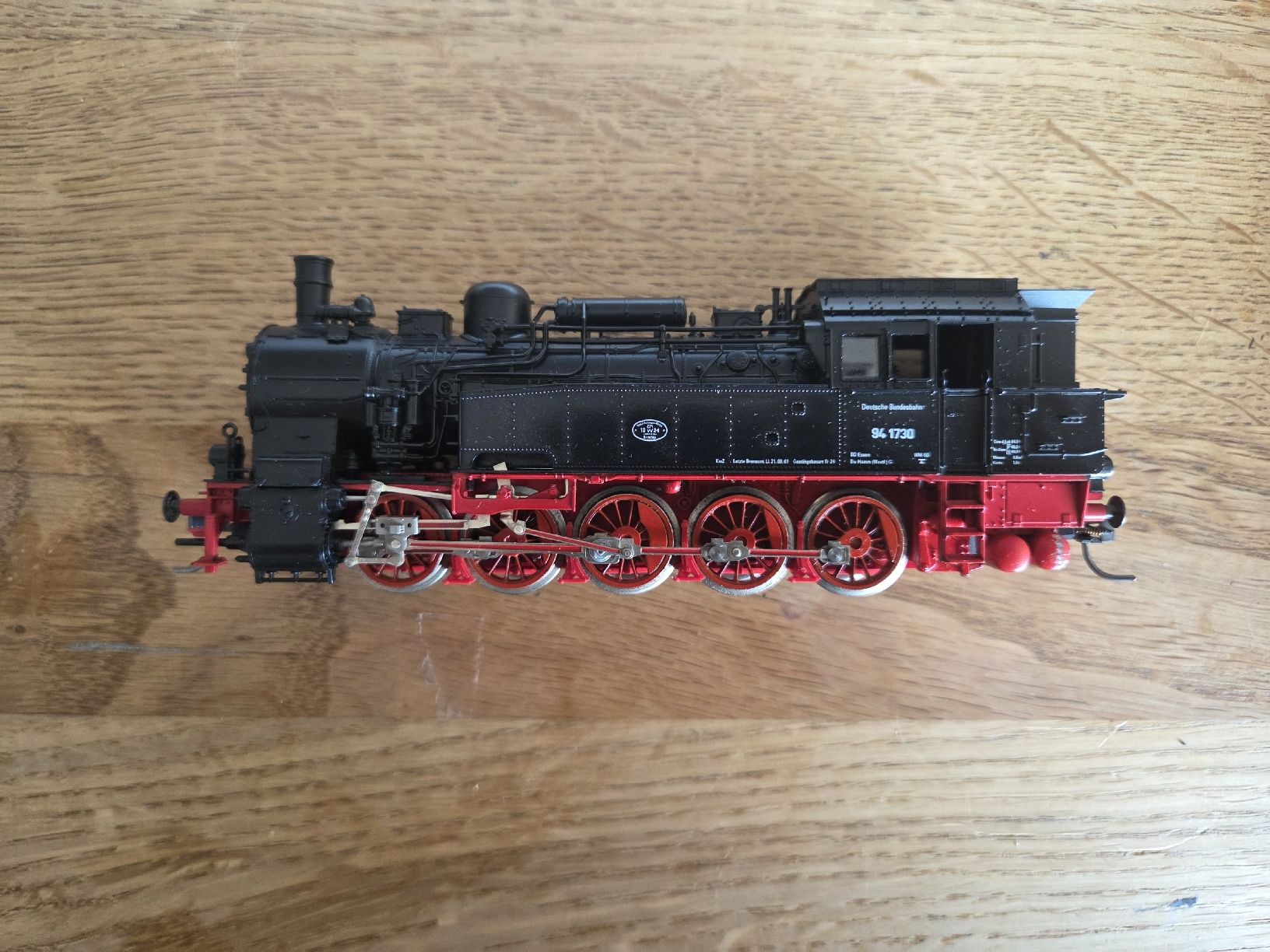 Fleischmann Modellini di ferrovie: Fleischmann 4094 DB Dampflokomotive BR94 – Usato da Berikon venduto da TopLok1