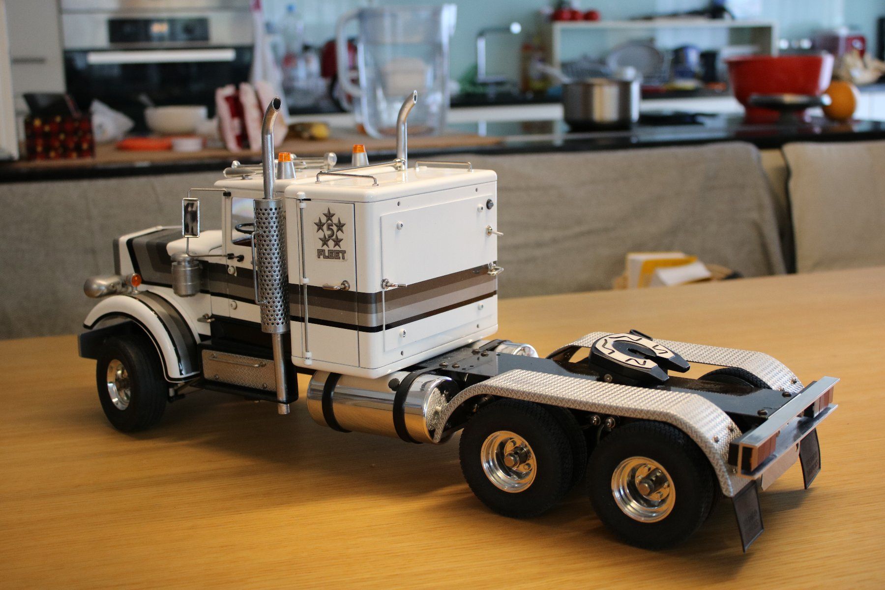 Wedico RC Modellbau: Wedico-Truck  mit Auflieger – Neu (gemäss Beschreibung) aus Winterthur von Anef 3