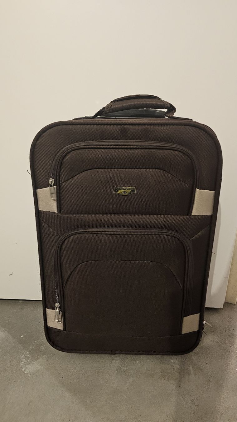 Valigie: Rollkoffer mit 2 Rollen, 55x18x32cm – Usato da Arbon venduto da Flyaway8