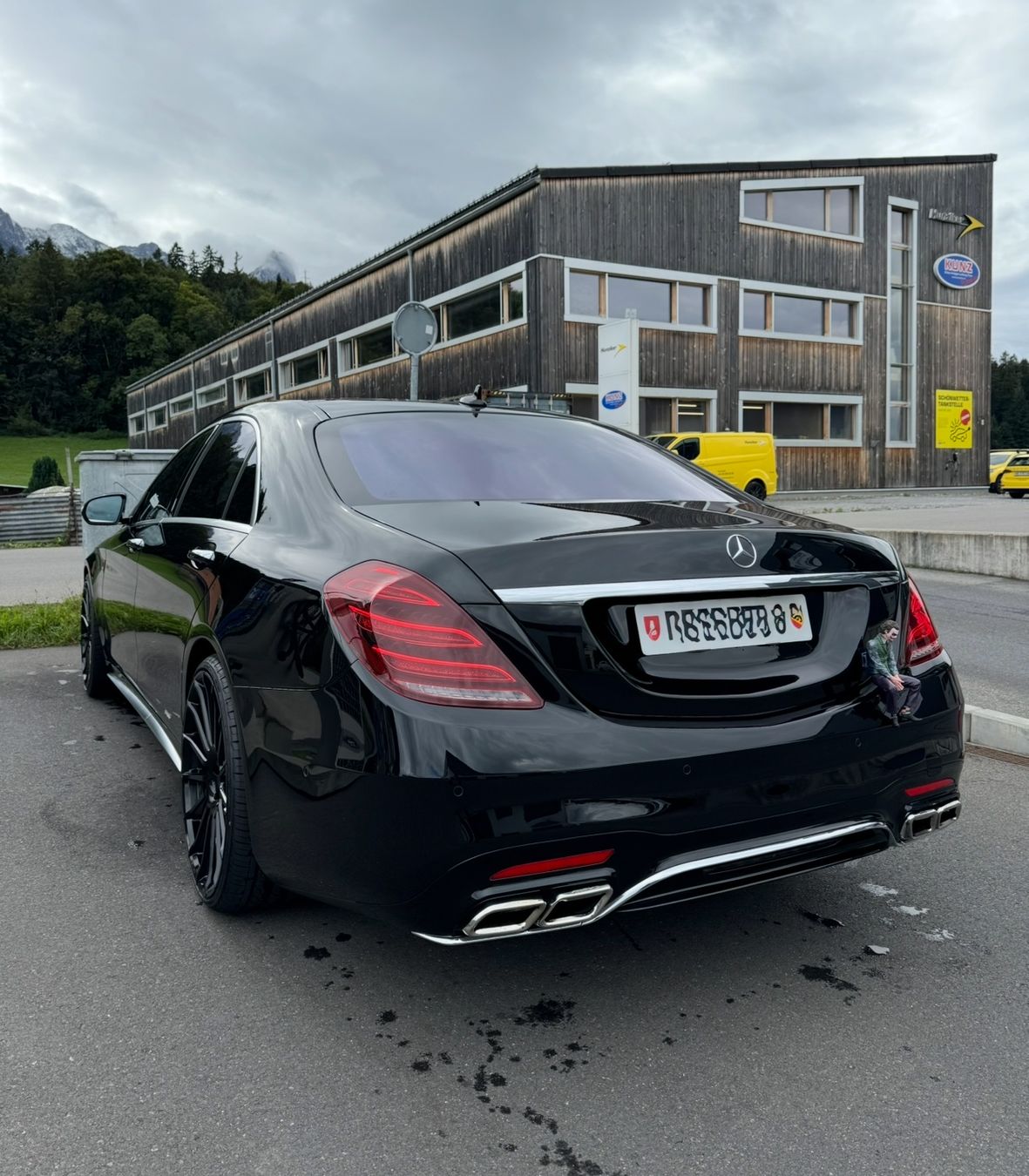 Mercedes-Benz Automobili: Mercedes s63 AMG – Usato da Thun venduto da Leosgarage 2