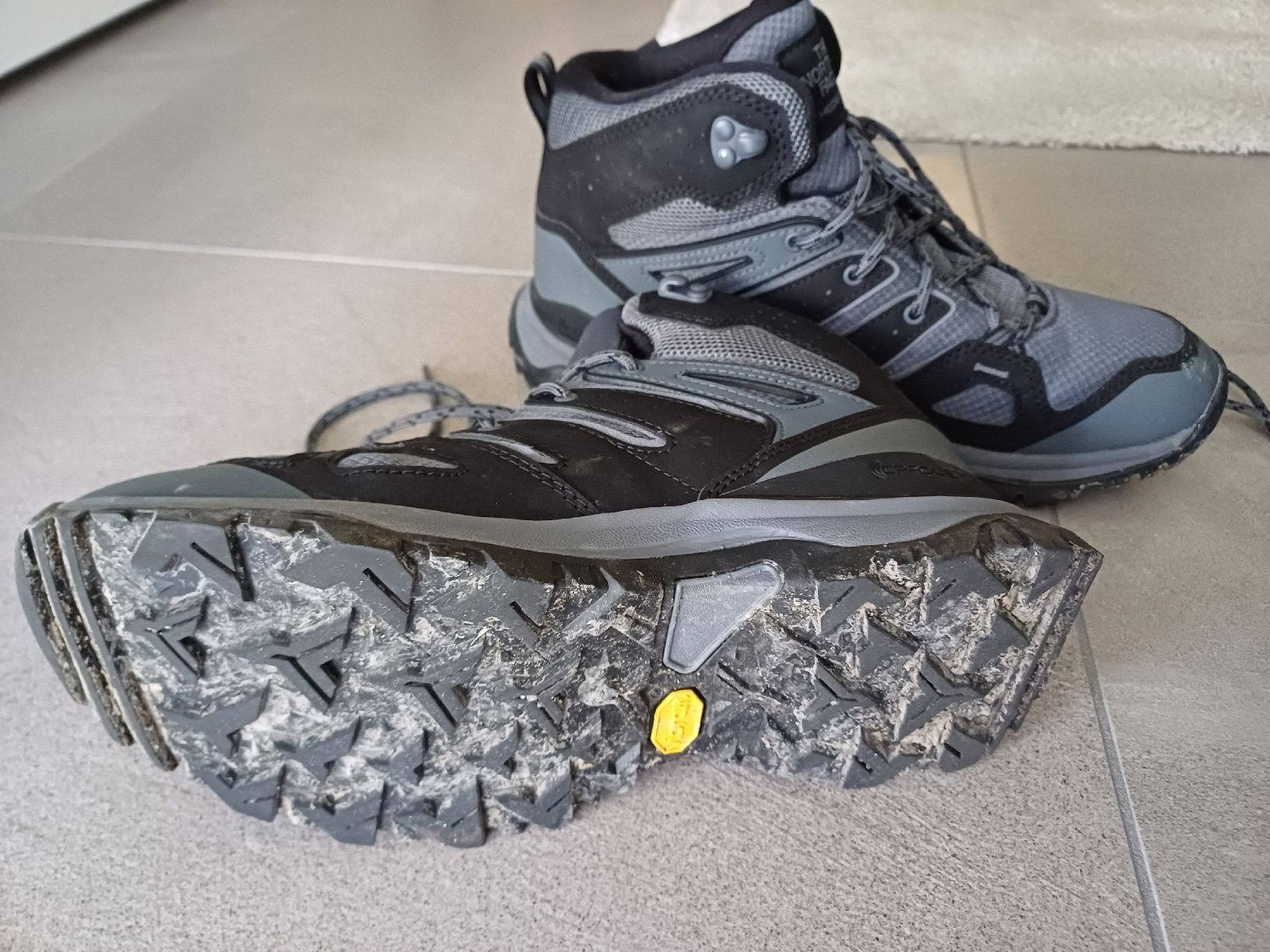 North Face Scarpe da donna: Damen-Wanderschuhe Gr. 41 The Northface – Usato da Weinfelden venduto da suvash13 3