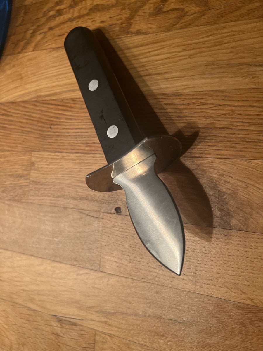 Coltelli da cucina: Austernöffner von GIESSER, geschmiedet – Nuovo (secondo la descrizione) da Gossau SG venduto da Sombat 1