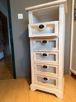 Vintage-Schubladenkommode aus Holz – Shabby Chic