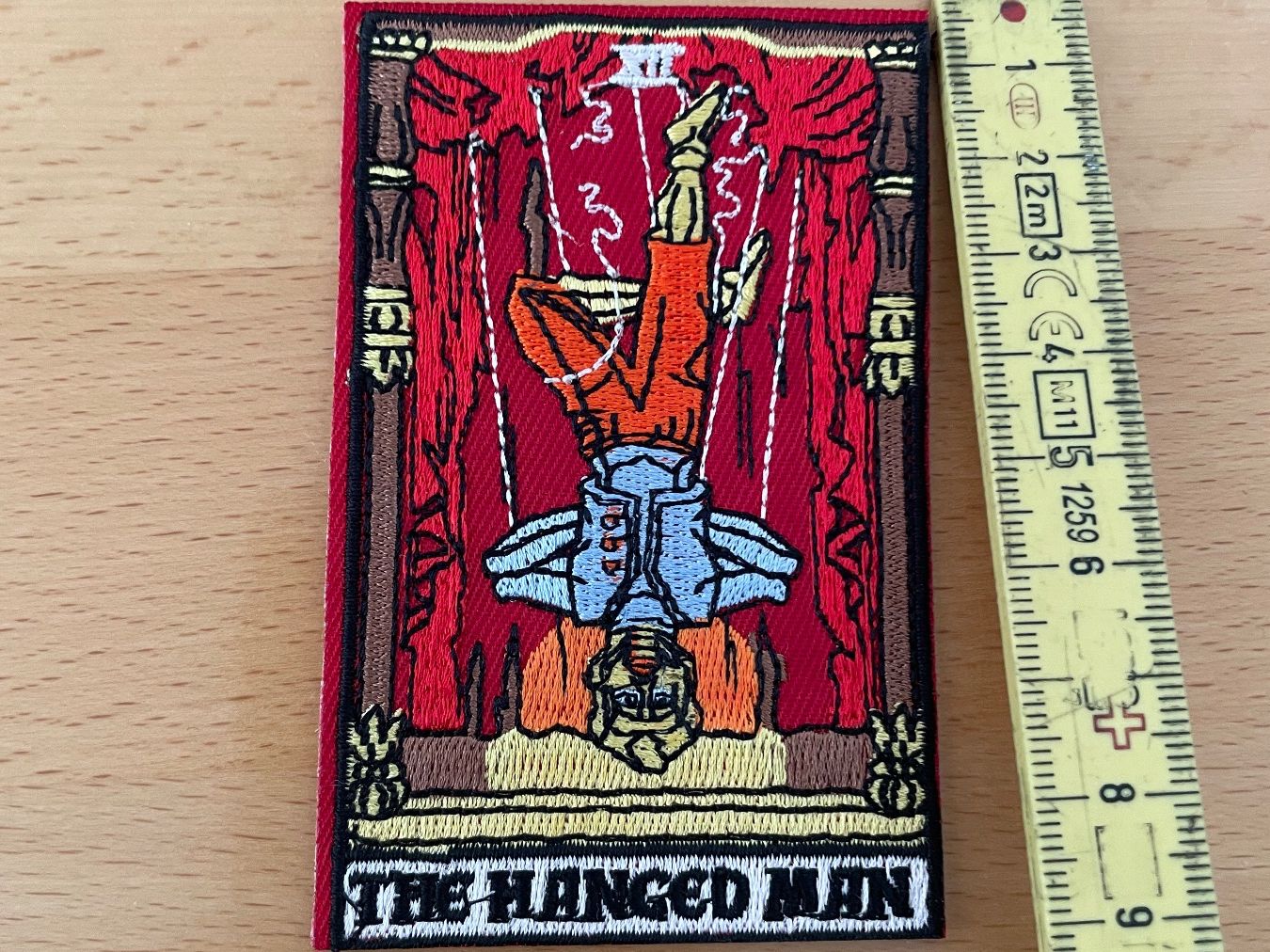 Toppe: Tarot The Hanged Man Patch Aufnäher Sticker – Nuovo (secondo la descrizione) da Horn venduto da abutre72