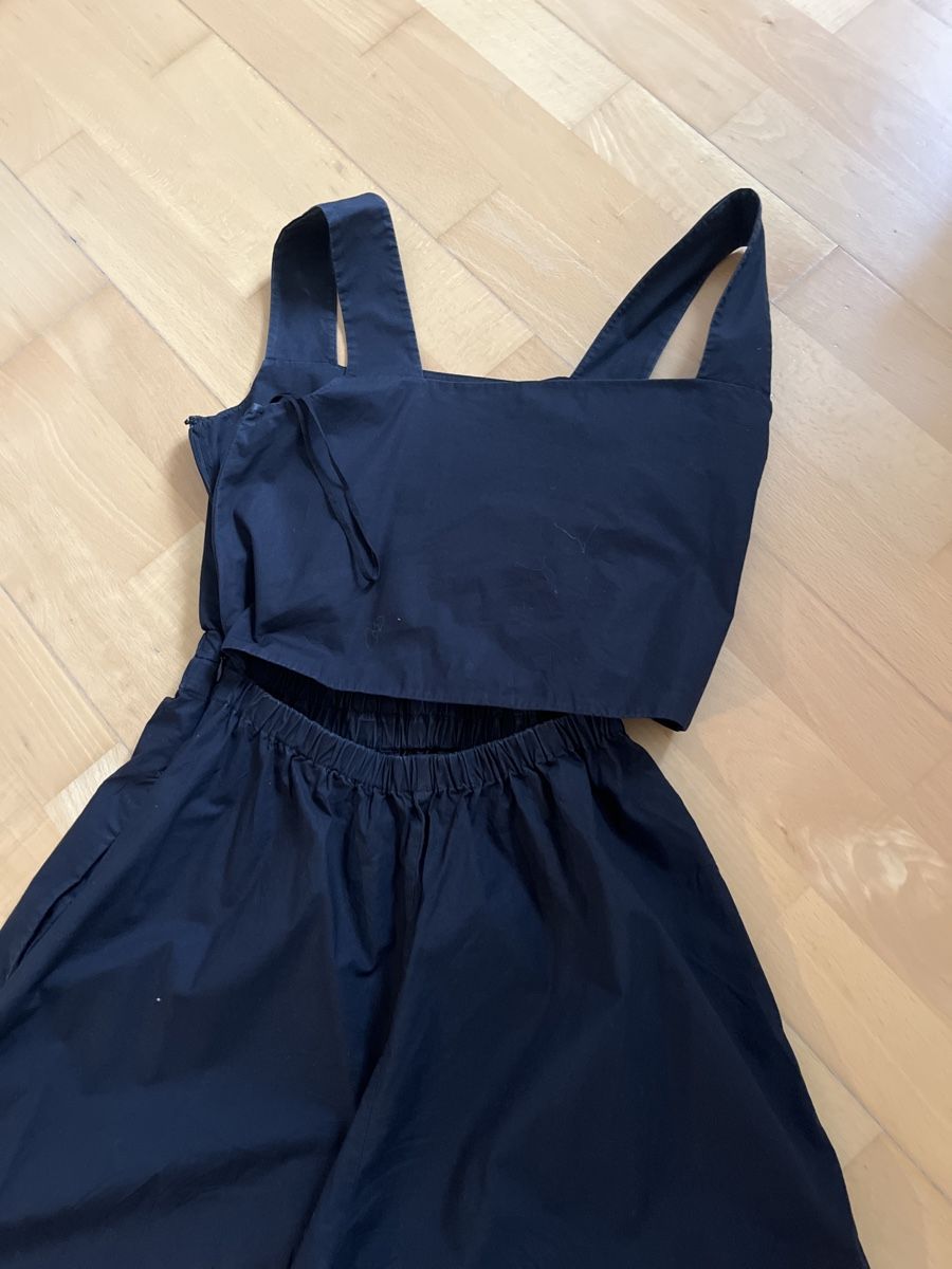 Cos Jumpsuits: Overall Cos mit Cut out – Gebraucht aus Kilchberg ZH von  2