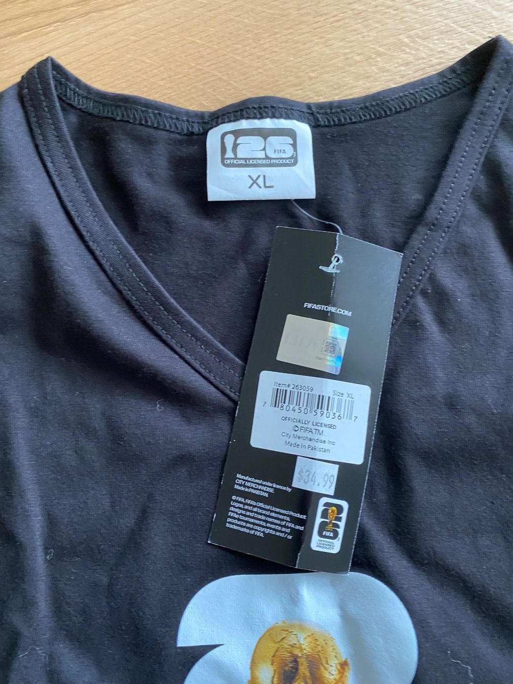 Fifa T-shirts: FIFA WM Shirt – Neuf avec emballage d'origine à Baar par rel_9lvy 1