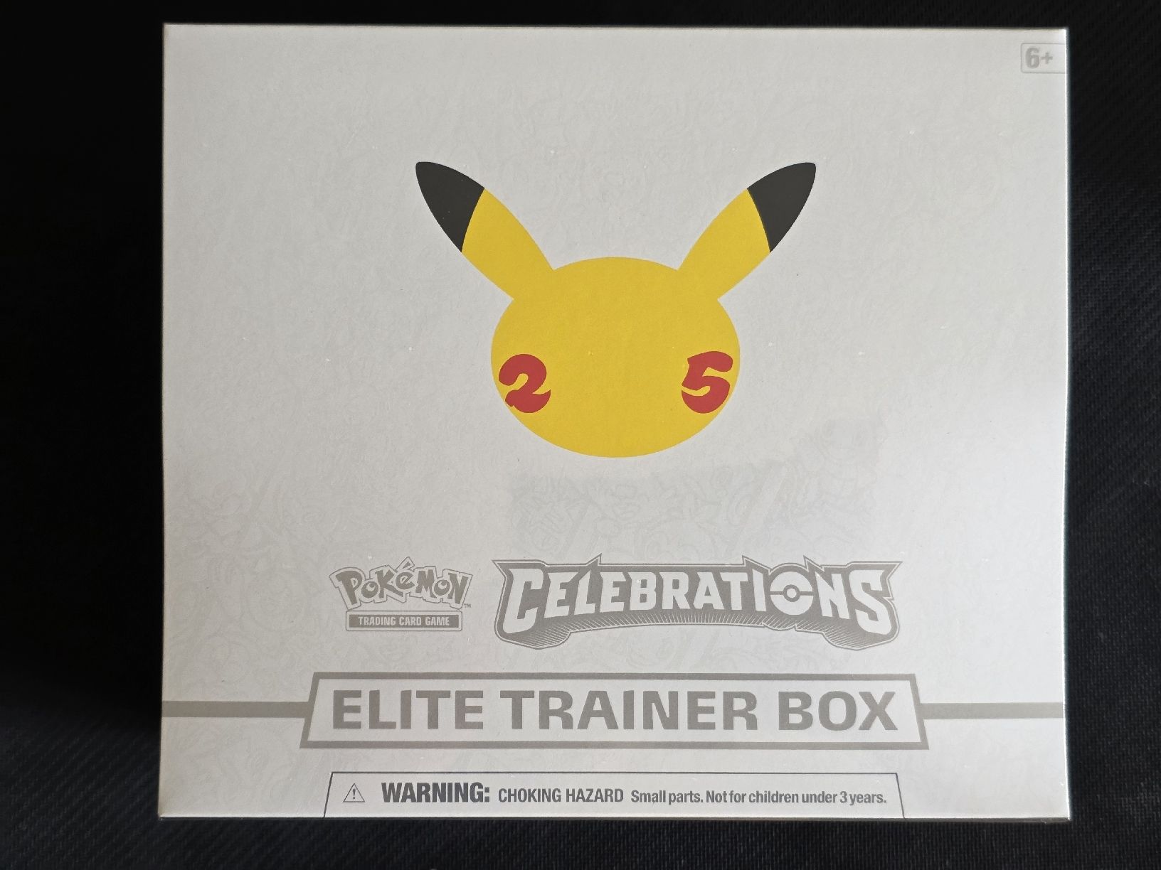 Pokémon Carte collezionabili: Celebrations 25th Anniversary ETB Pokémon TCG – Nuovo e nell'imballaggio originale da Basel venduto da Epicdraw
