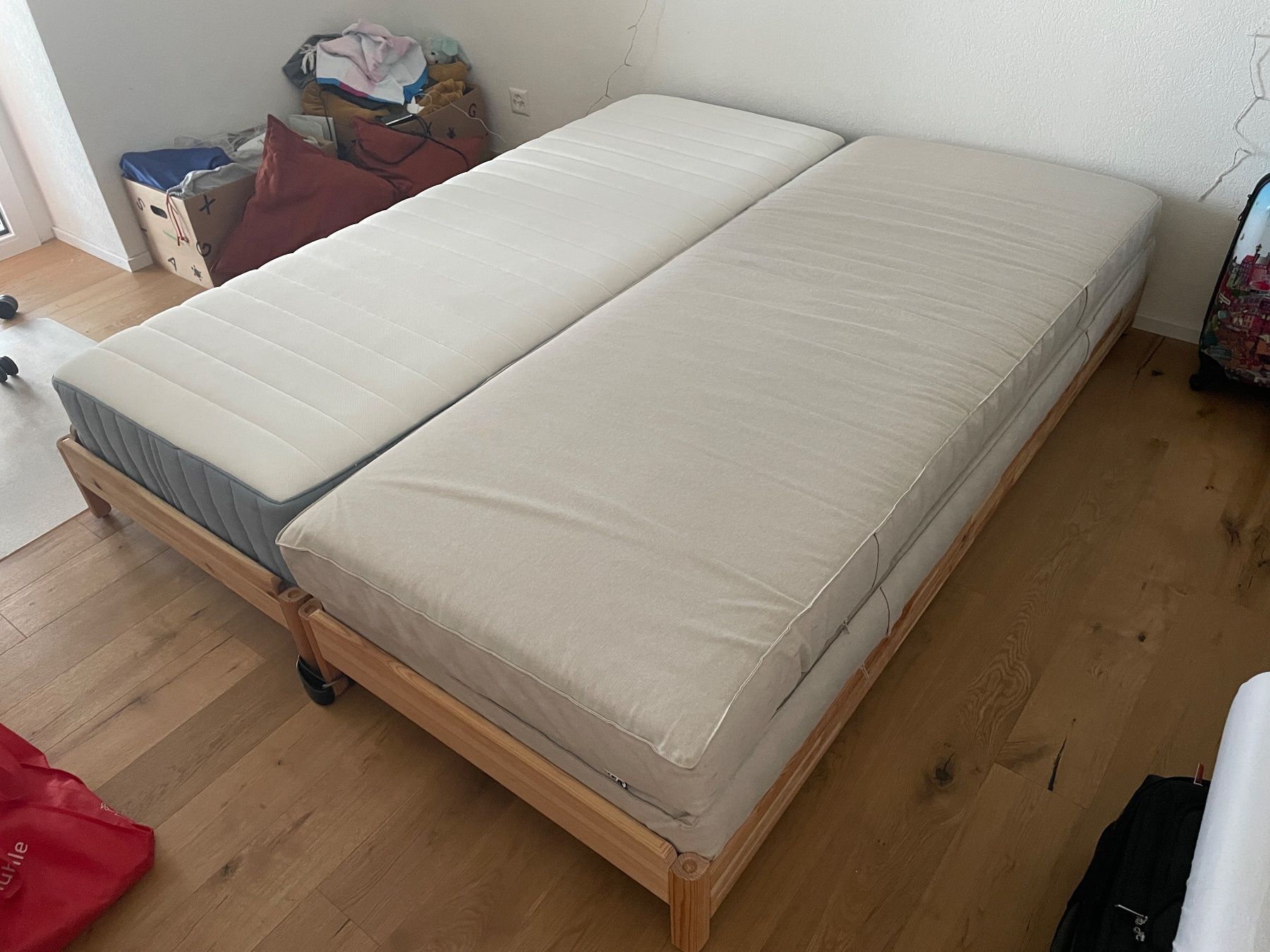 Ikea Betten: IKEA Utaker avec les matelas, état comme neuf – Gebraucht aus Colombier VD von Andrii_ 3