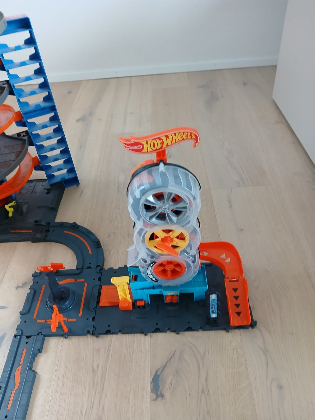 Hot Wheels Spielzeuge: Hot wheels Bahnen – Gebraucht aus Näfels von Mc_Bisig 2