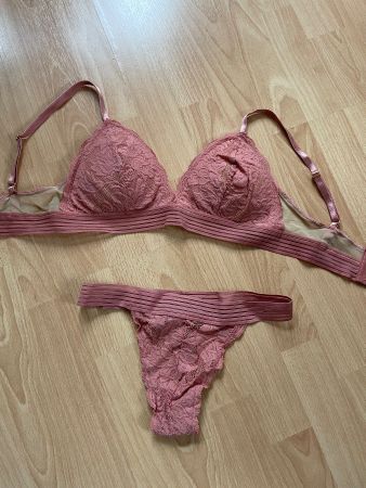 Underprotection Dessous Set Gr. M mit Spitze, neuwertig!